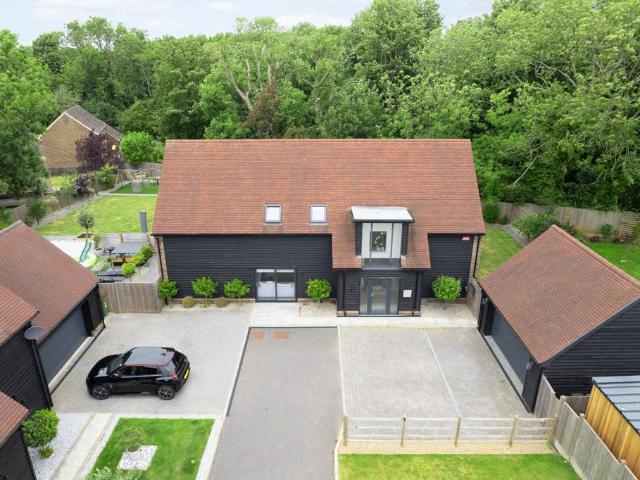 House for sale in Folkestone, Densole