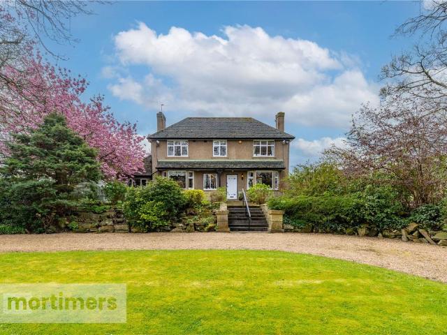 House for sale in Oakenshaw, Backburn
