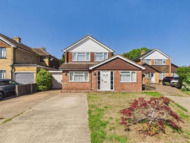 House for sale in Chartridge Park, Asheridge