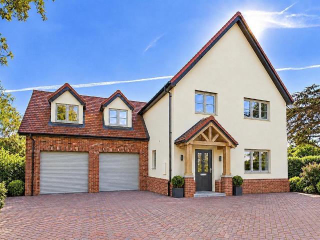 House for sale in Runsell Green, Chelmsford