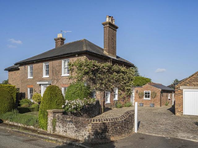 House for sale in Trowley Bottom, Dacorum