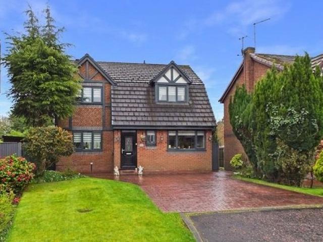 House for sale in New Hall Farm, Wigan
