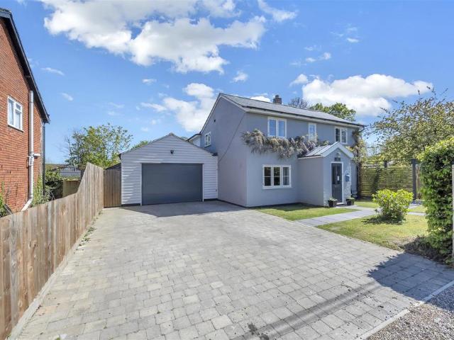House for sale in Bedingfield, Suffolk