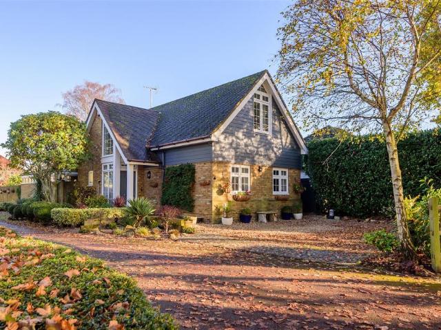 House for sale in Kingswood, Midway