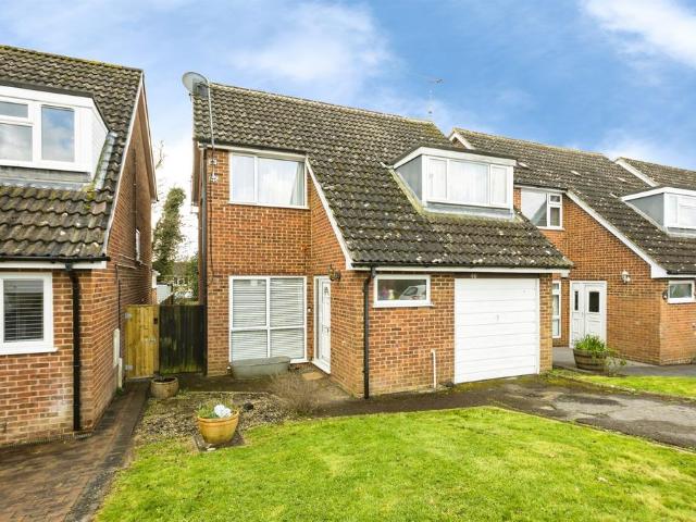 House for sale in Perryfields, West Sussex