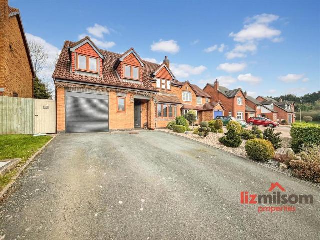 House for sale in Burton upon Trent, East Staffordshire