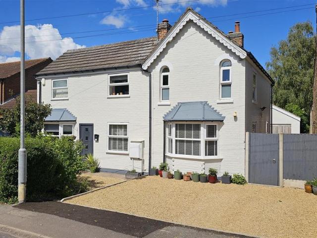House for sale in Barton In Fabis, East Midlands