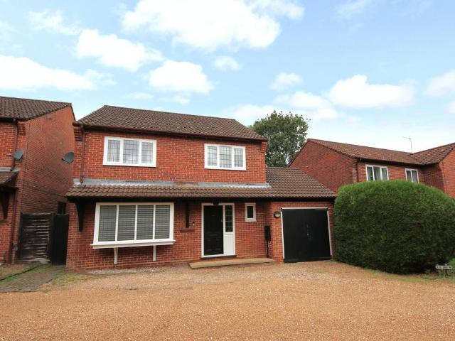 House for sale in Hedge End, Helford