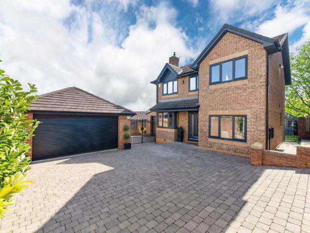 House for sale in Shafton, South Yorkshire