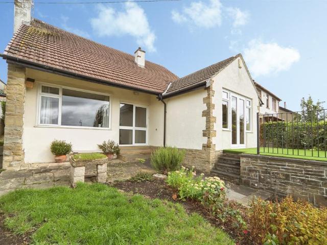 House for sale in Riddlesden, Bradford