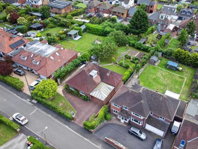 House for sale in Attenborough, East Midlands