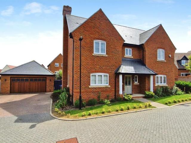 House for sale in Newell Green