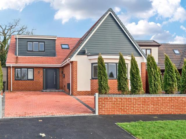 House for sale in Barton Stacey, Hampshire