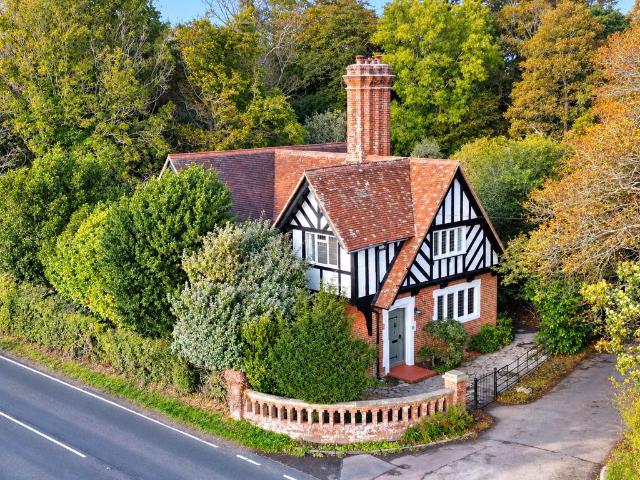 House for sale in Battramsley, New Forest