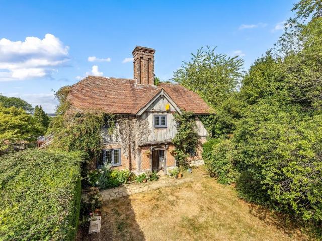 House for sale in Whitemans Green, Perryfields