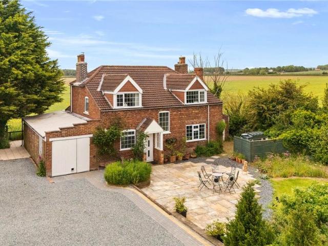 House for sale in Goxhill, North Lincolnshire