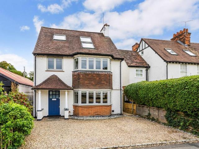 House for sale in Beaconsfield, Knotty Green