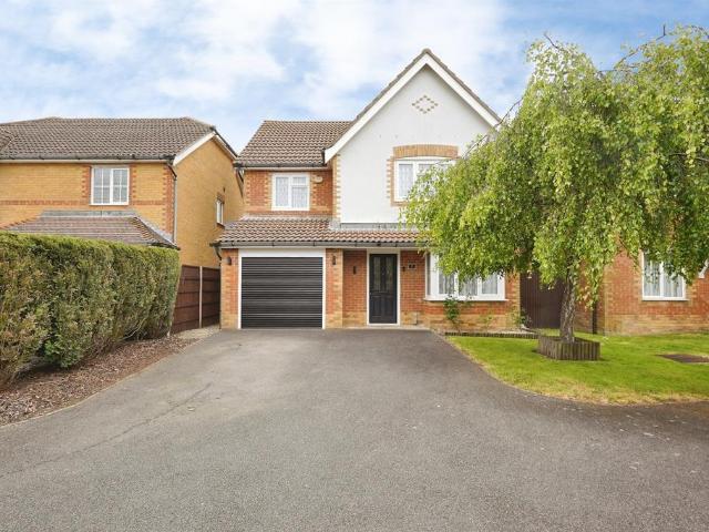 House for sale in Hawkinge, Folkestone