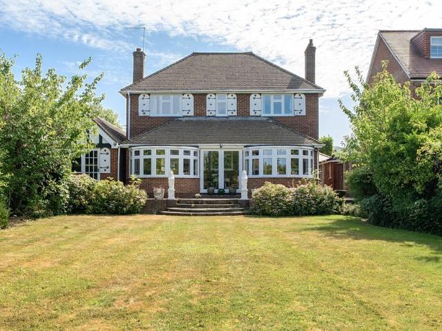 House for sale in Batchworth
