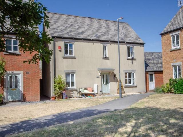 House for sale in Stoke Gifford, South Gloucestershire