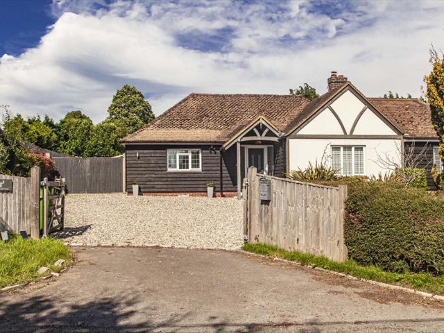 House for sale in Upper Basildon, West Berkshire