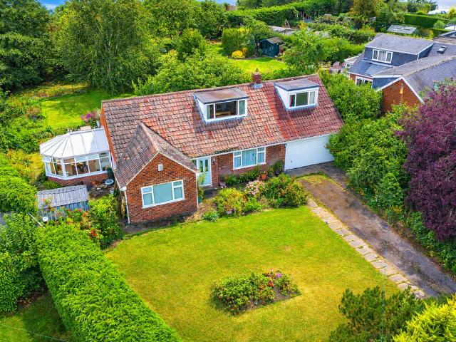 House for sale in Copmanthorpe, York