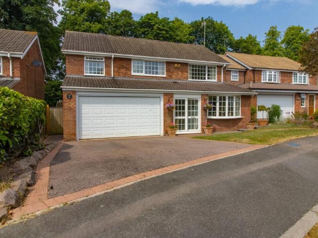 House for sale in Stanford On Avon, Leicestershire