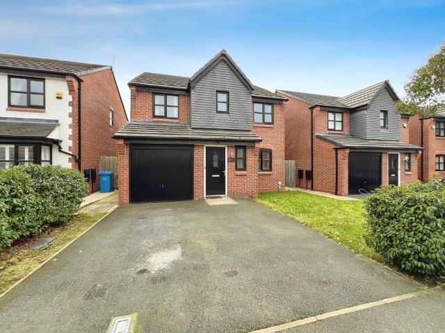 House for sale in housing estate, Salford