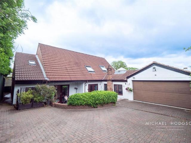 House for sale in Middle Herrington, Tyne And Wear
