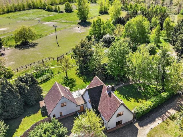House for sale in Chelmondiston, Suffolk