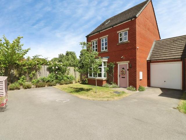 House for sale in Kiveton Park, South Yorkshire