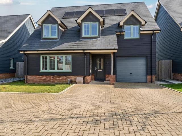 House for sale in Horton Heath, Helford