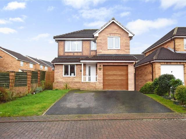 House for sale in Pudsey, West Yorkshire