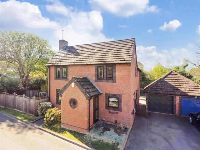House for sale in Barton Stacey, Hampshire