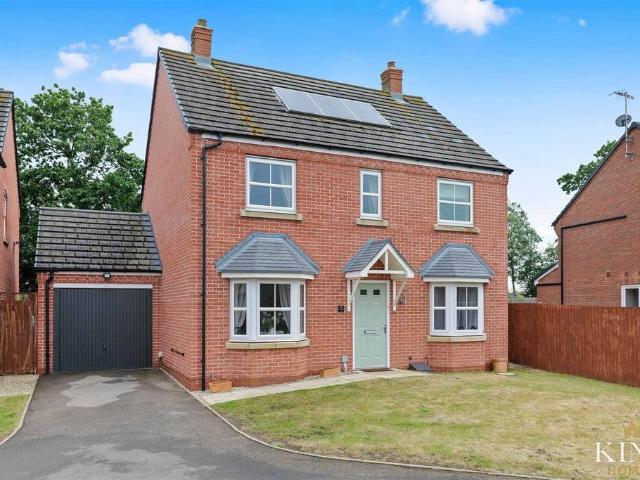 House for sale in Alderminster, Warwickshire