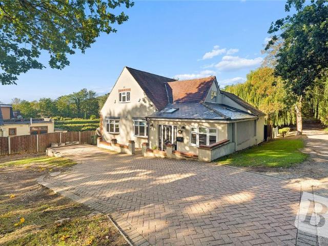 House for sale in London Borough of Havering, Greater London