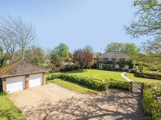 House for sale in Littlecote, West Sussex