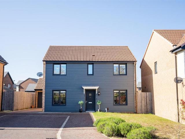 House for sale in Woolsington, Newcastle Upon Tyne
