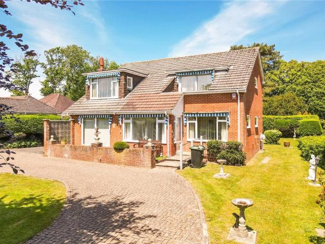 House for sale in Old Milton, Ashurst Bridge