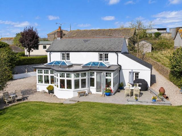 House for sale in St. Mabyn, Cornwall