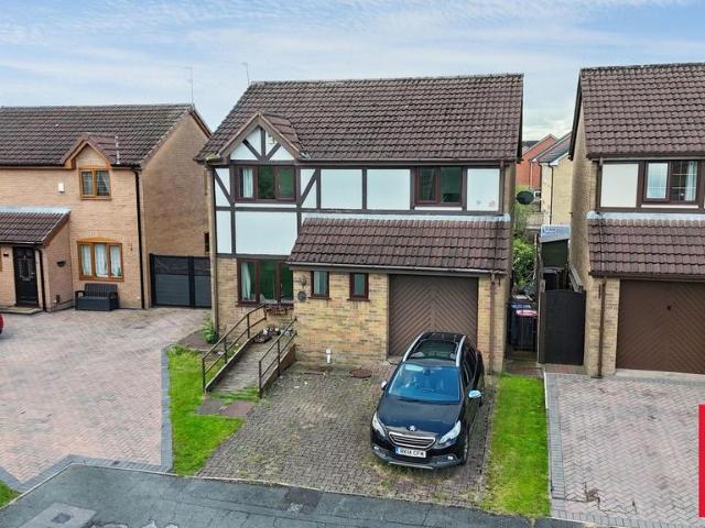 House for sale in Lower Irlam, Salford