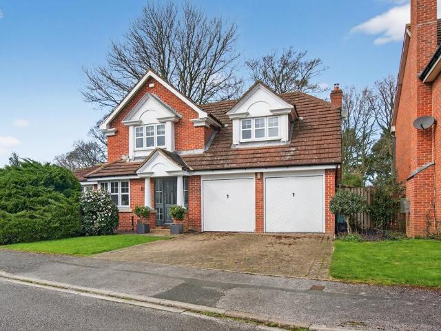 House for sale in Copmanthorpe, York