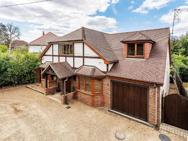 House for sale in Pachesham Park, Surrey