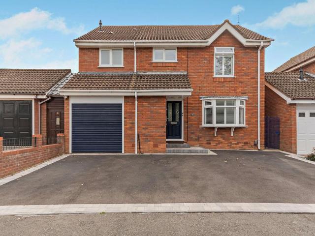 House for sale in Stourbridge, West Midlands