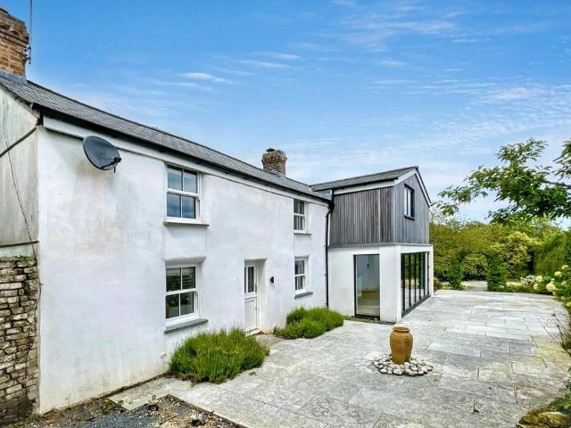 House for sale in Penelewey, Cornwall