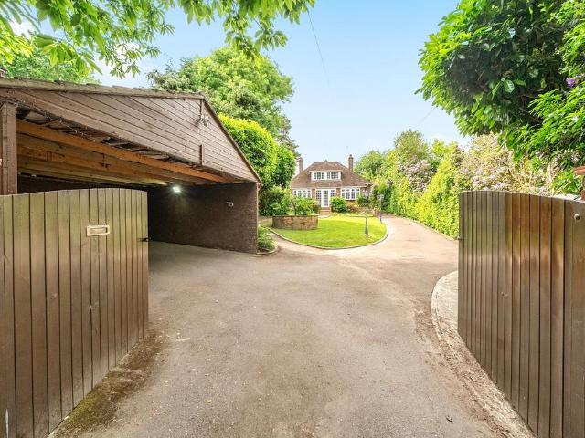 House for sale in Glynde, West Sussex