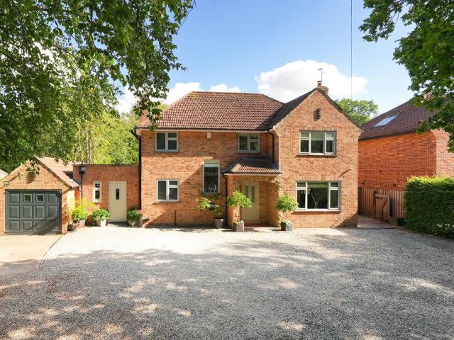 House for sale in Hookstone, Harrogate