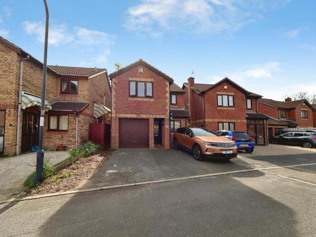 House for sale in Feckenham, City Of Bristol