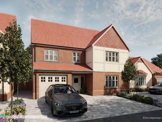 House for sale in Froggatt, East Midlands