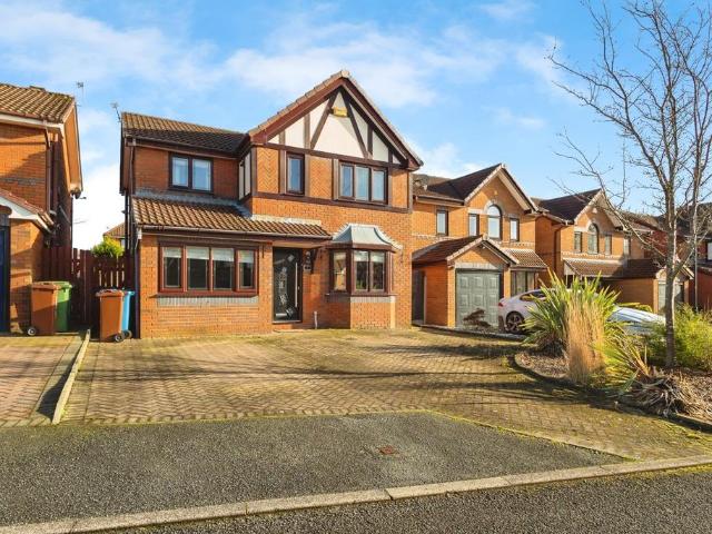 House for sale in Hathershaw, Pendock